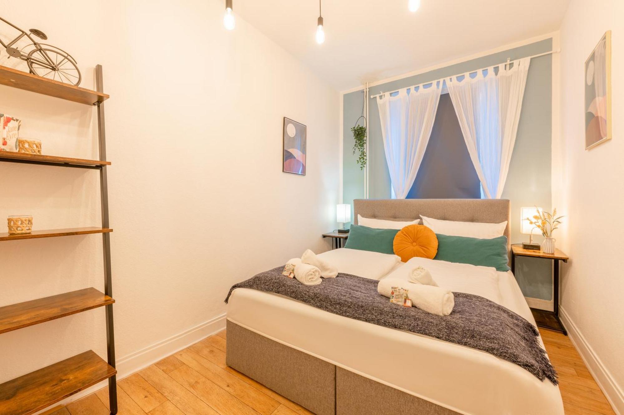 Urban Retreat By Awesome Apartment Kassel